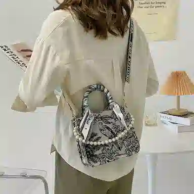 Tote