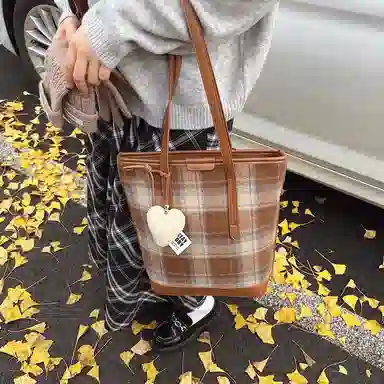 轩玺 复古格纹百搭上课通勤 毛呢 单肩包 女款 多色