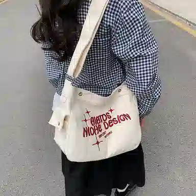 轩玺 日系慵懒风大学生上课百搭通勤 帆布 单肩斜挎包 女款 黑色/白色