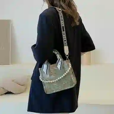 Tote