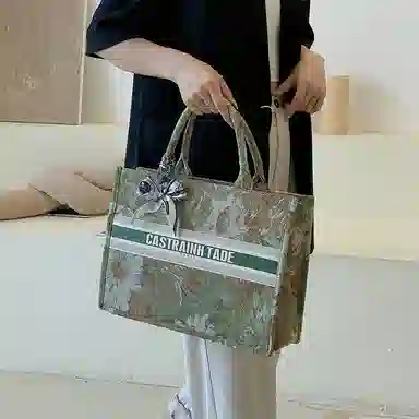 Tote