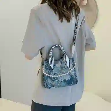 Tote