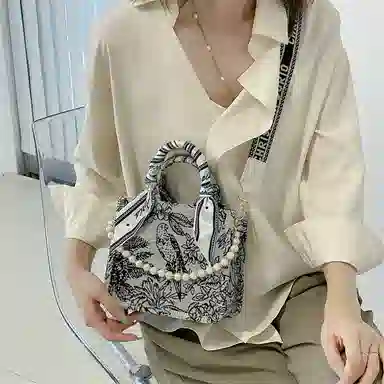 Tote