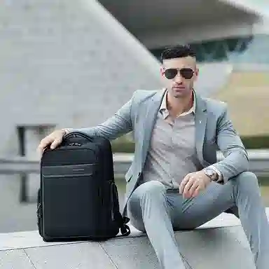 北极猎人 大容量旅行日常通勤出差 涤纶（聚酯纤维） 背包双肩包 大号 男款 黑色/灰色/蓝色