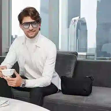 北极猎人 潮牌胸前时尚机能风休闲防泼水 涤纶 机车包斜肩包斜挎包胸包腰包 中号 男女同款情侣款 黑色/灰色