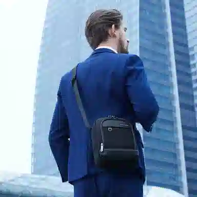 北极猎人 大容量 多功能口袋 高密度防泼水 涤纶 斜挎包 常规 男款 黑色/蓝色/灰色