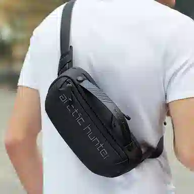 北极猎人 休闲潮流机能时尚 牛津布涤纶防泼水 胸包腰包 中号 男款 黑色