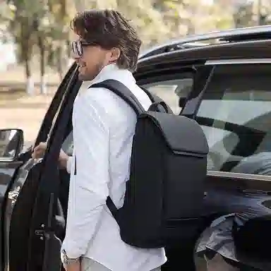 ARCTIC HUNTER 15logo