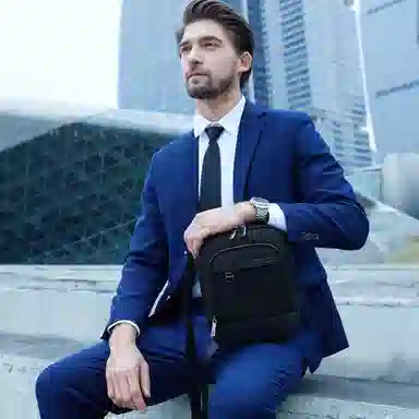 北极猎人 大容量 多功能口袋 高密度防泼水 涤纶 斜挎包 常规 男款 黑色/蓝色/灰色