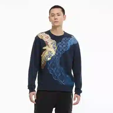 Oniku Gold Phoenix Embroidered Crewneck