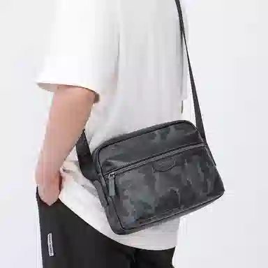 SEPTWOLVES Crossbody Bag Black