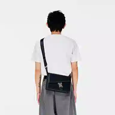 Kurotaya Irregular Snake Lock Shoulder Bag Black