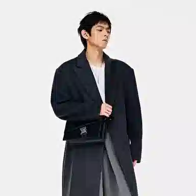 Kurotaya Irregular Snake Lock Shoulder Bag Black