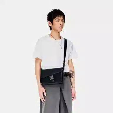 Kurotaya Irregular Snake Lock Shoulder Bag Black