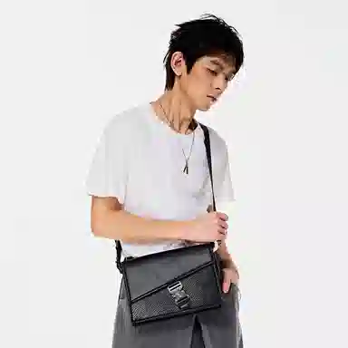 Kurotaya Irregular Snake Lock Shoulder Bag Black