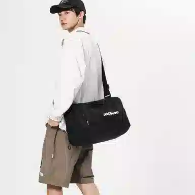 德力熊 大容量单肩篮球包手提百搭简约时尚运动健身包轻便出差行李包 牛津布 斜挎包 常规 男女同款情侣款 多色