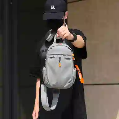 彤彤兔 时尚休闲 牛津纺 胸包 男款 多色