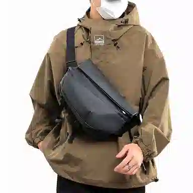 彤彤兔 多功能运动纯色简约通勤 牛津布 斜挎包 男款 多色