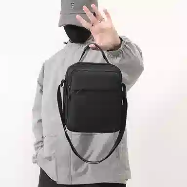 彤彤兔 简约休闲男士背包 牛津布 单肩包 男款 多色