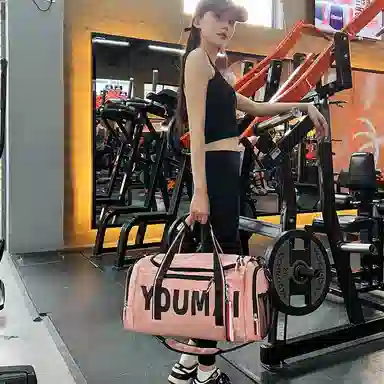 德力熊 大容量轻便单肩字母 尼龙 健身包 男女同款情侣款 黑色/卡其色/红色/粉色