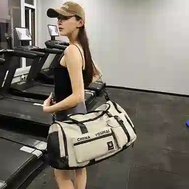 德力熊 训练潮牌 尼龙 健身包 男女同款情侣款 黑色粉色卡其色红色黄色军绿色蓝色