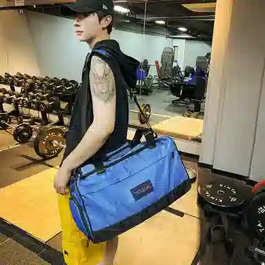 德力熊 出差便携 尼龙 健身包 男女同款情侣款 黑色粉色红色卡其色蓝色军绿色灰色