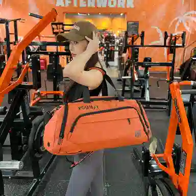 德力熊 休闲简约轻便 牛津布 健身包 男女同款情侣款 黑色桔色卡其色白色黄色军绿色湖蓝色灰色