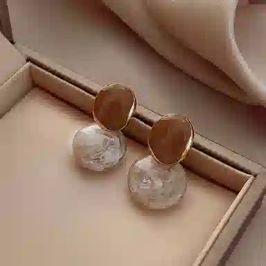 彤彤兔 咖啡色滴油纽扣 合金 耳环 女款