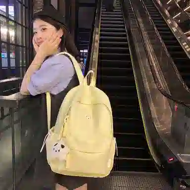 德力熊 简约大容量 尼龙 双肩包