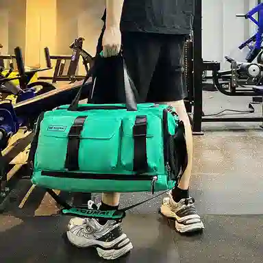 德力熊 轻便训练 尼龙 健身包 男女同款情侣款 多色