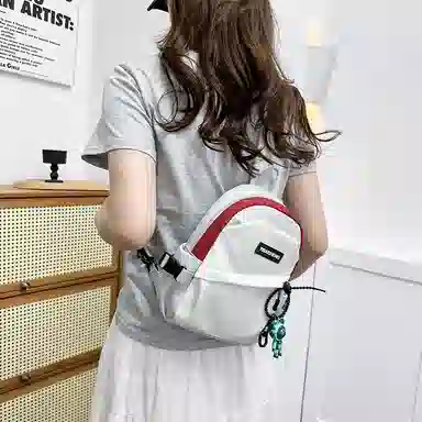 彤彤兔 简约撞色街头潮流运动 尼龙 胸包 女款 白色/灰紫蓝/黑色/黑白红