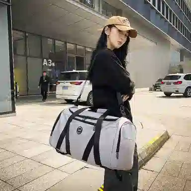 彤彤兔 行李袋训练游泳干湿分离 尼龙 旅行包 男女同款情侣款 黑色/灰色/军绿色/果绿色