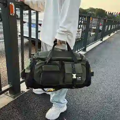 大容量干湿分离 尼龙 行李包健身包双肩包 常规 男女同款情侣款 黑色 /灰色/军绿色