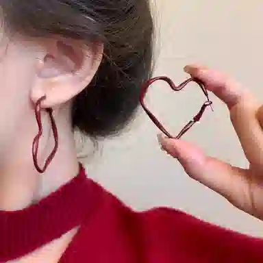 彤彤兔 韩系安可拉红色复古爱心小众高级感气质耳钉时尚通勤秋冬 树脂 耳环 女款