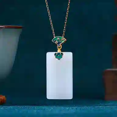 彤彤兔 珐琅渐变吉祥图腾祥云 平安无事牌 项链 女款