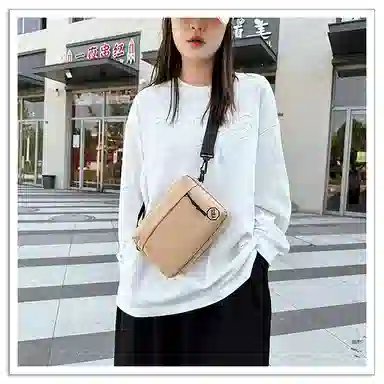 彤彤兔 高级感简约 尼龙 单肩包 男女同款情侣款 多色