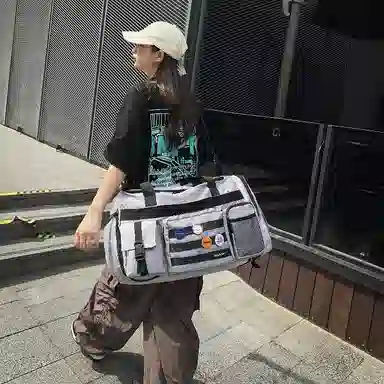 彤彤兔 休闲简约短途旅游时尚百搭 尼龙 旅行包 男女同款情侣款 黑色/军绿色/灰色