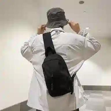 德力熊 耐磨编绳简约休闲运动 尼龙 斜挎包胸包 常规 男女同款情侣款 白色/红色/黑色