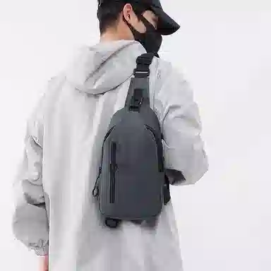 彤彤兔 潮流时尚百搭 皮膜 胸包单肩包 男款 多色