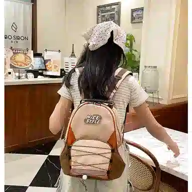 彤彤兔 运动轻便可爱 尼龙 双肩包 常规 男女同款情侣款 多色