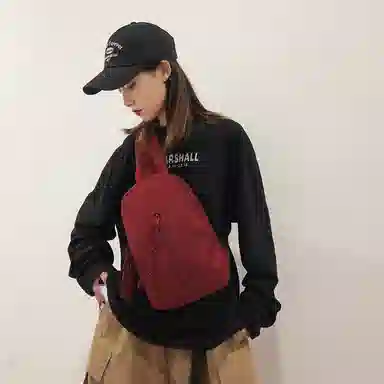 德力熊 耐磨编绳简约休闲运动 尼龙 斜挎包胸包 常规 男女同款情侣款 白色/红色/黑色