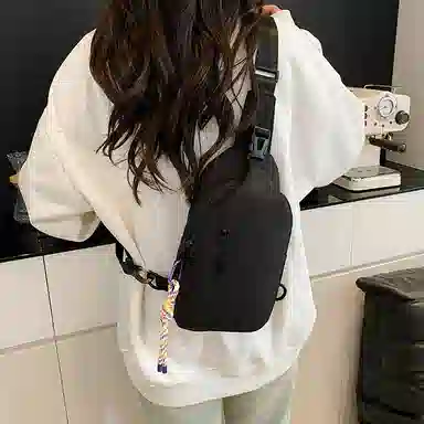 德力熊 多功能个性潮流 尼龙布 单肩胸包 男女同款情侣款 多色