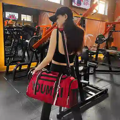 德力熊 大容量轻便单肩字母 尼龙 健身包 男女同款情侣款 黑色/卡其色/红色/粉色