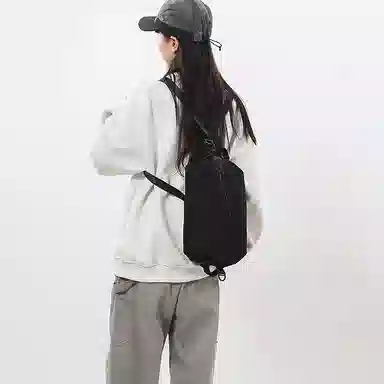 德力熊 时尚休闲 尼龙 胸包 男女同款情侣款 多色