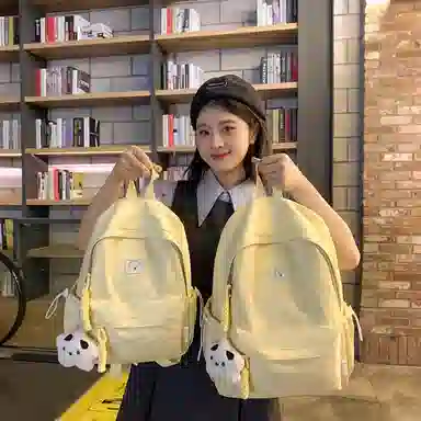 德力熊 简约大容量 尼龙 双肩包