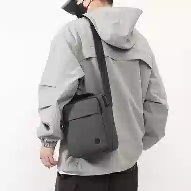 彤彤兔 简约休闲男士背包 牛津布 单肩包 男款 多色