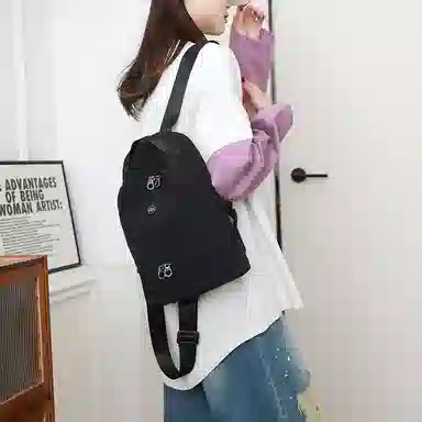 德力熊 时尚韩版简约 尼龙 双肩包 女款 多色