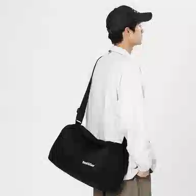 德力熊 大容量单肩篮球包手提百搭简约时尚运动健身包轻便出差行李包 牛津布 斜挎包 常规 男女同款情侣款 多色