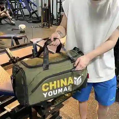 德力熊 多功能运动训练 尼龙 健身包 男女同款情侣款 黑色粉色卡其色玫红色黄色军绿色