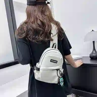 彤彤兔 简约撞色街头潮流运动 尼龙 胸包 女款 白色/灰紫蓝/黑色/黑白红